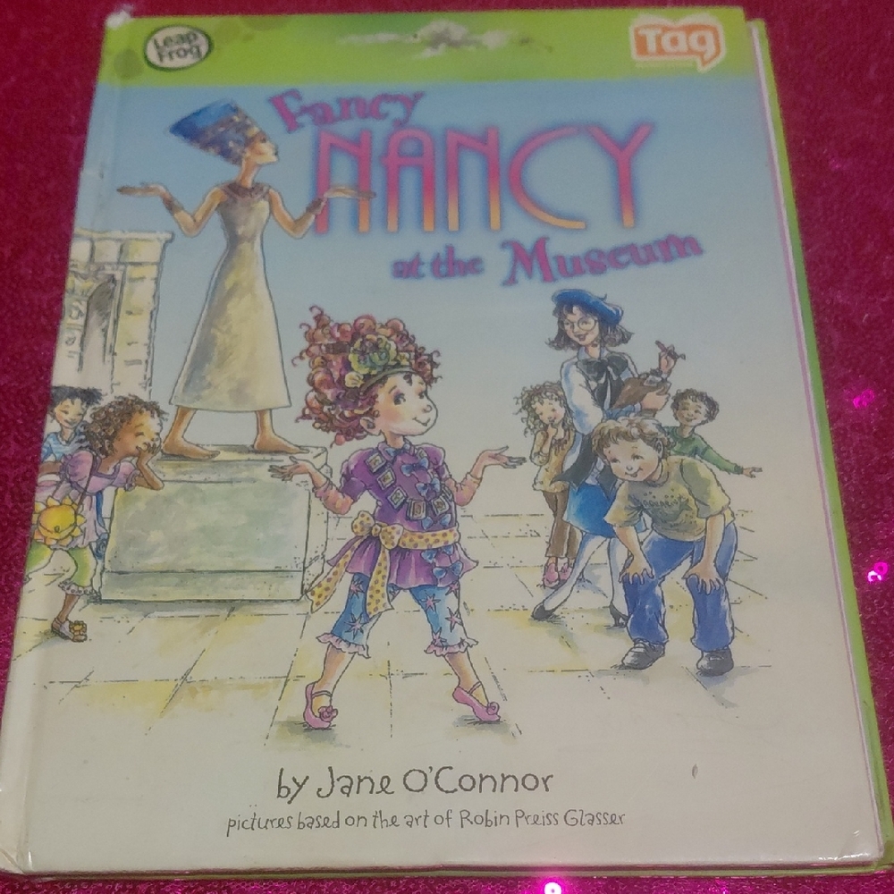 📚♻️ Fancy Nancy at the Museum Book
